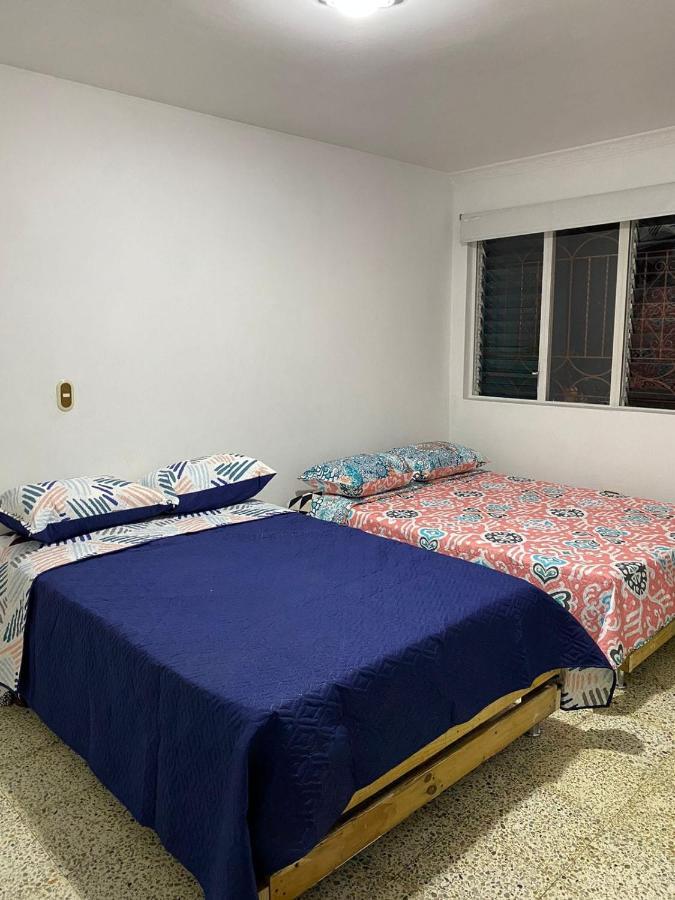 Hostel Kumho Alojamiento Medellín Eksteriør bilde